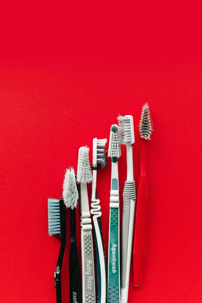 cada cuanto se cambia el cepillo de dientes